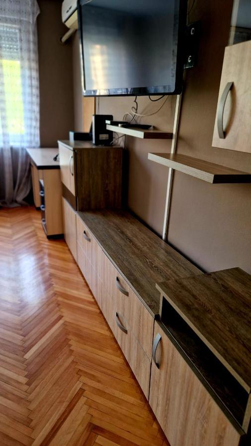 Stan Ideja Apartment Novi Sad Bagian luar foto